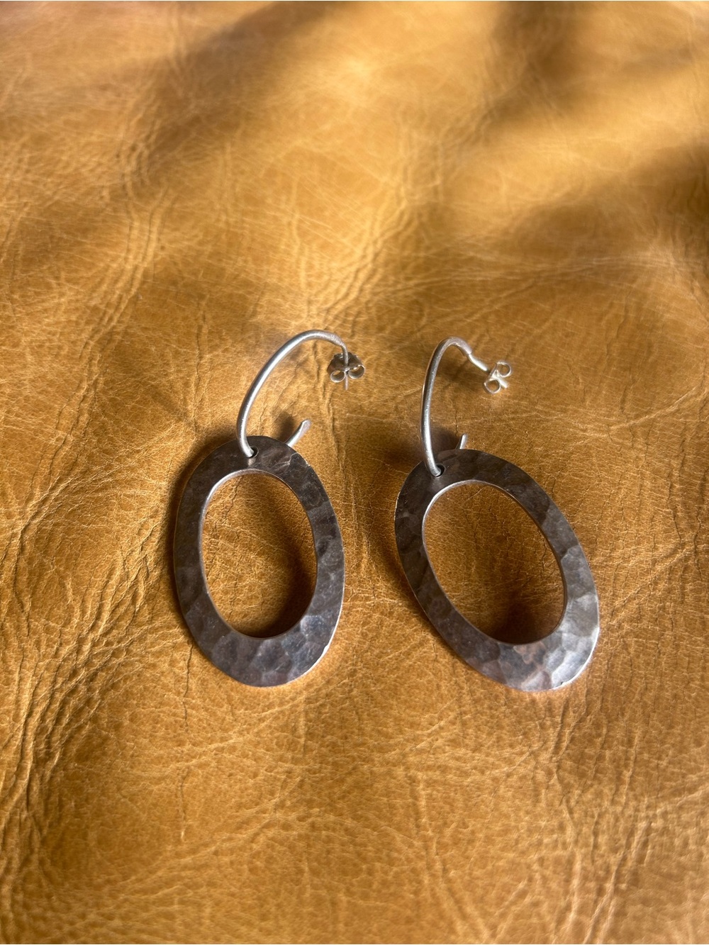 Hammered Oval Hoop Earrings - Silver Tone